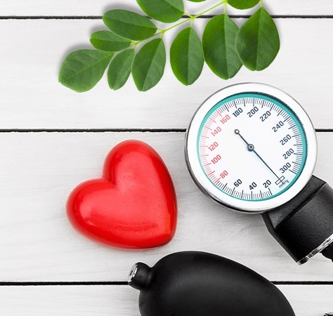 تاثیر مورینگا اولیفرا بر فشار خون بالا 1 Moringa High Blood Pressure Featured 2